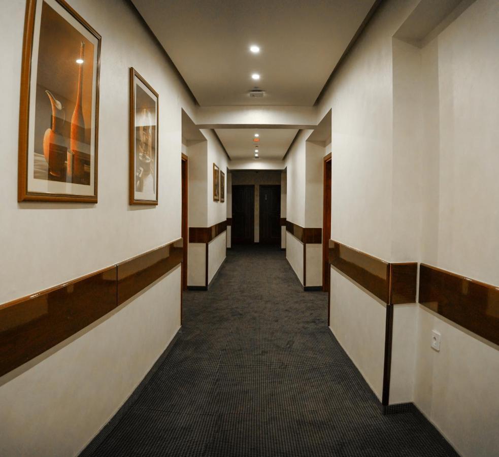 Hotel Laktasi Ngoại thất bức ảnh