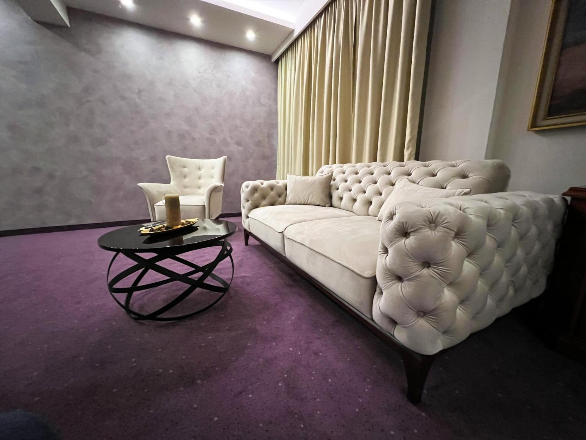 Hotel Laktasi Ngoại thất bức ảnh